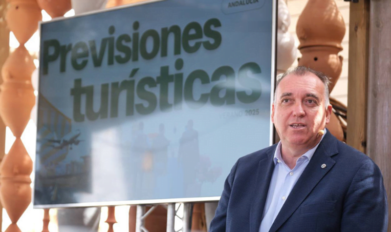 Andalucía prevé 9.000 millones y 500.000 puestos de trabajo derivados del turismo este verano