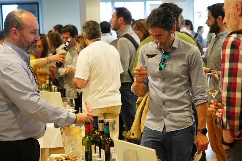El Consejo Regulador prepara el Salón de Vinos del Quijote en Madrid.