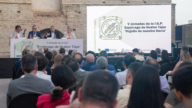 La IGP Espárrago de Huétor Tájar defiende su futuro como motor económico y símbolo de identidad